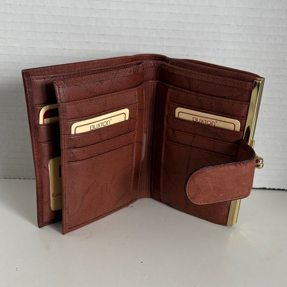 Buxton Rich Brown Leather Wallet - Picture 5 of 7